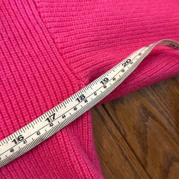 On 34th pink ribbed collared vneck sweater small - Picture 9 of 10